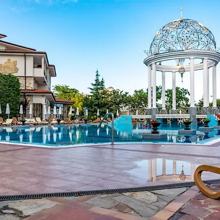 Hellenic Beach Suites Appartement *